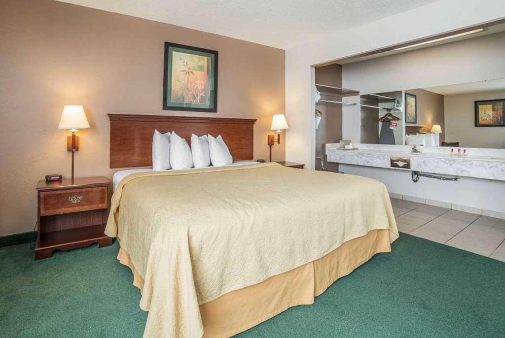 Baymont By Wyndham Great Falls City Center Pokoj fotografie